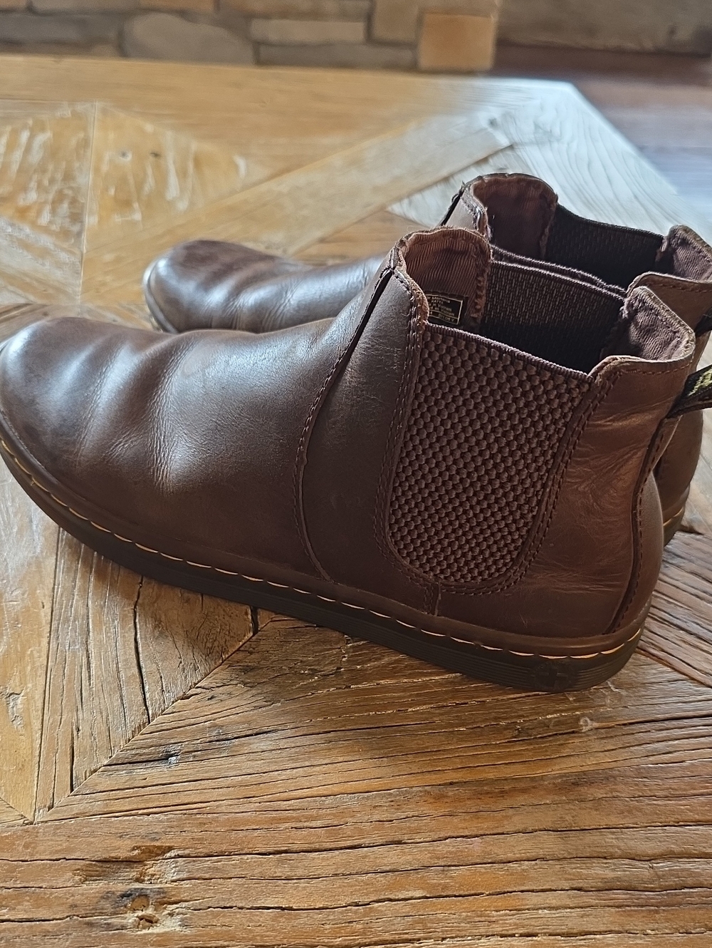 Dr. Martens leather Chelsea  boots! Doc